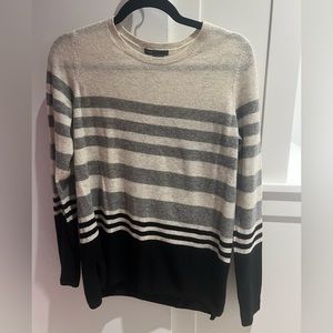 VINCE sweater
